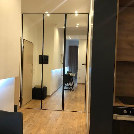 The Laurels - City Center Apartment Tirana Esterno foto