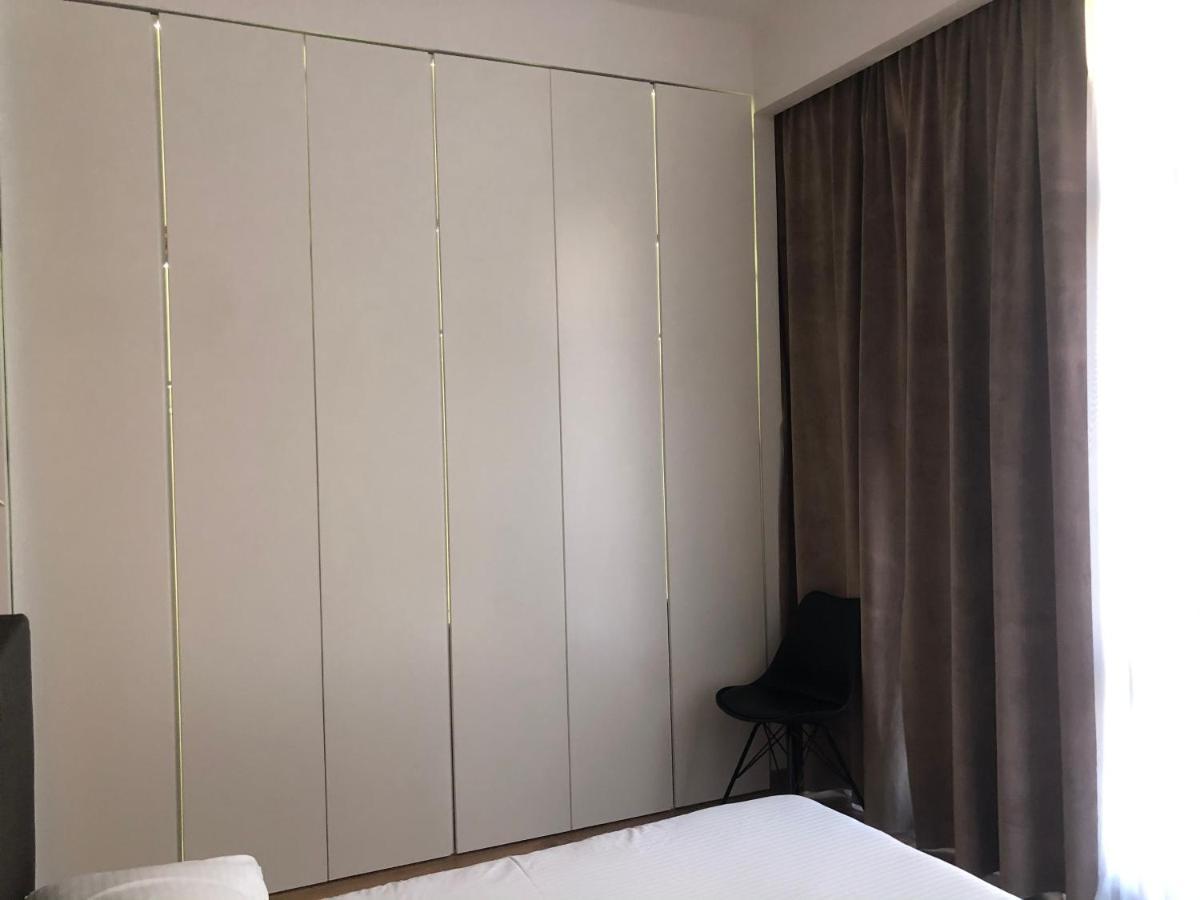 The Laurels - City Center Apartment Tirana Esterno foto
